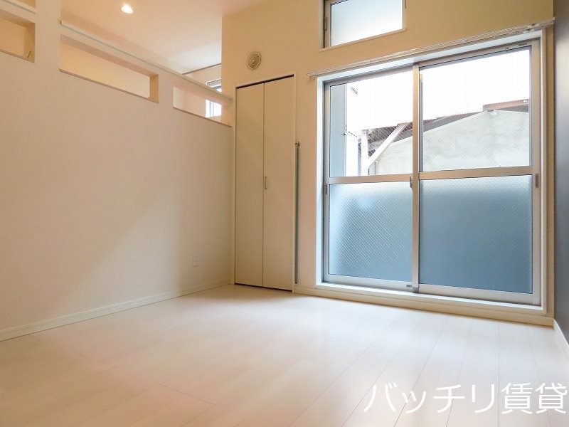 バルコニー　同型タイプの為、現状を優先致します。