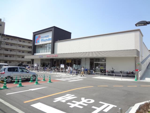 スーパー　（株）万代／森河内店（スーパー）まで395m