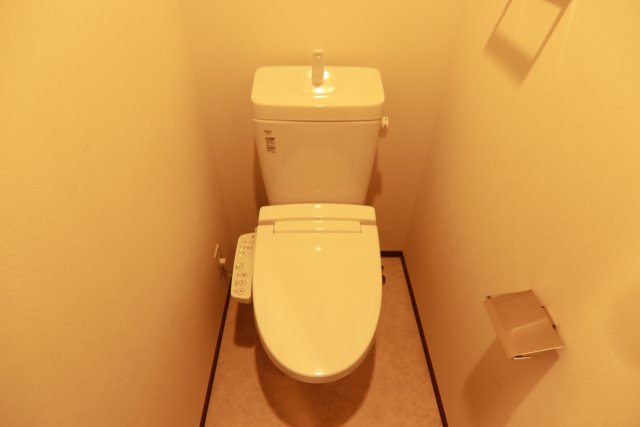 トイレ　別室の参考写真です。※現況優先