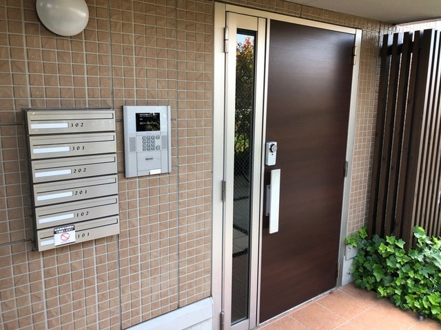 エントランス　エントランス