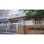 小学校　四日市市立浜田小学校（小学校）まで988m