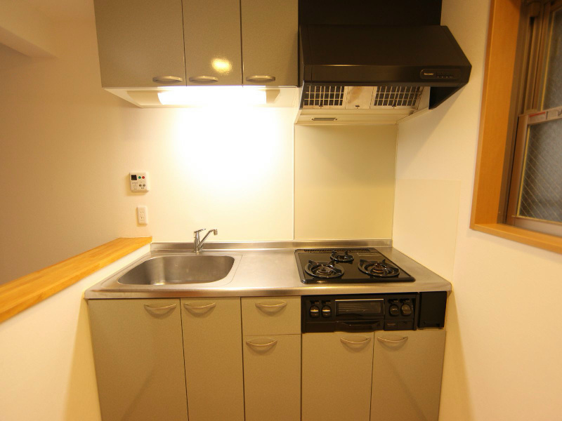 キッチン　システムキッチン（ガス3口グリル）冷蔵庫レンジ等準備できます