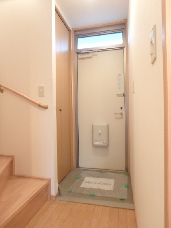 玄関　図面と現状に相違がある場合には現状を優先