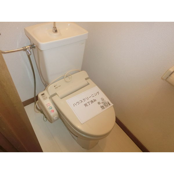 トイレ　別号室内観です