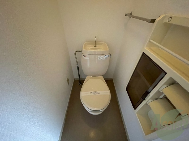 トイレ　トイレは清潔感があり安心して使用できそうです。