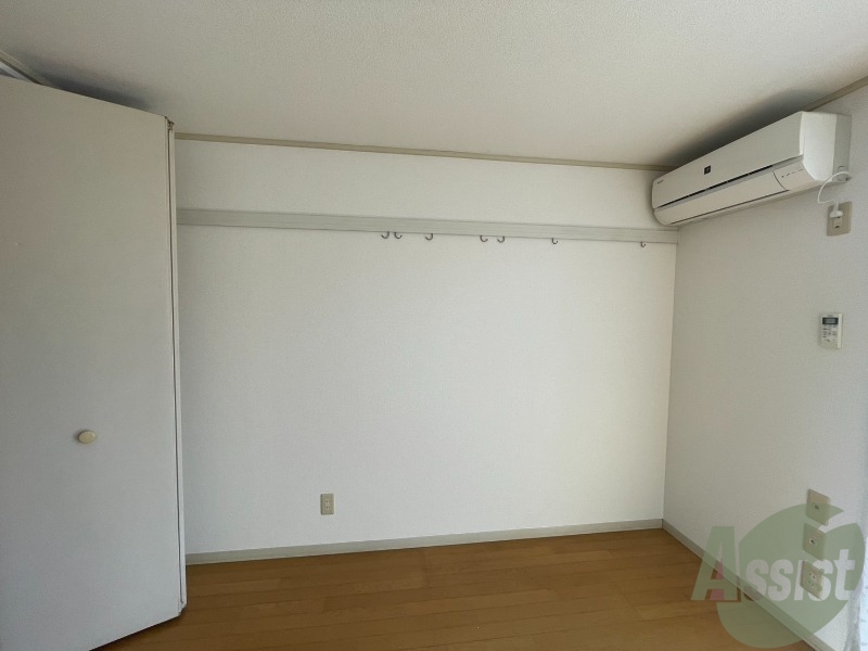 その他部屋・スペース　６帖の洋室を別の角度から撮影してみました。