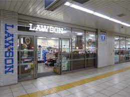 コンビニ　ローソン 新富町メトロピア店（コンビニ）まで154m