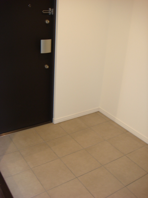 玄関　※参考写真