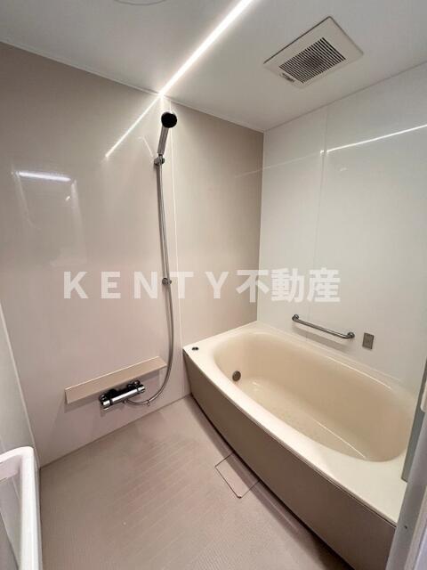 バス・シャワールーム　お風呂です