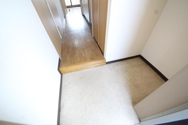 玄関　落ち着いた玄関です