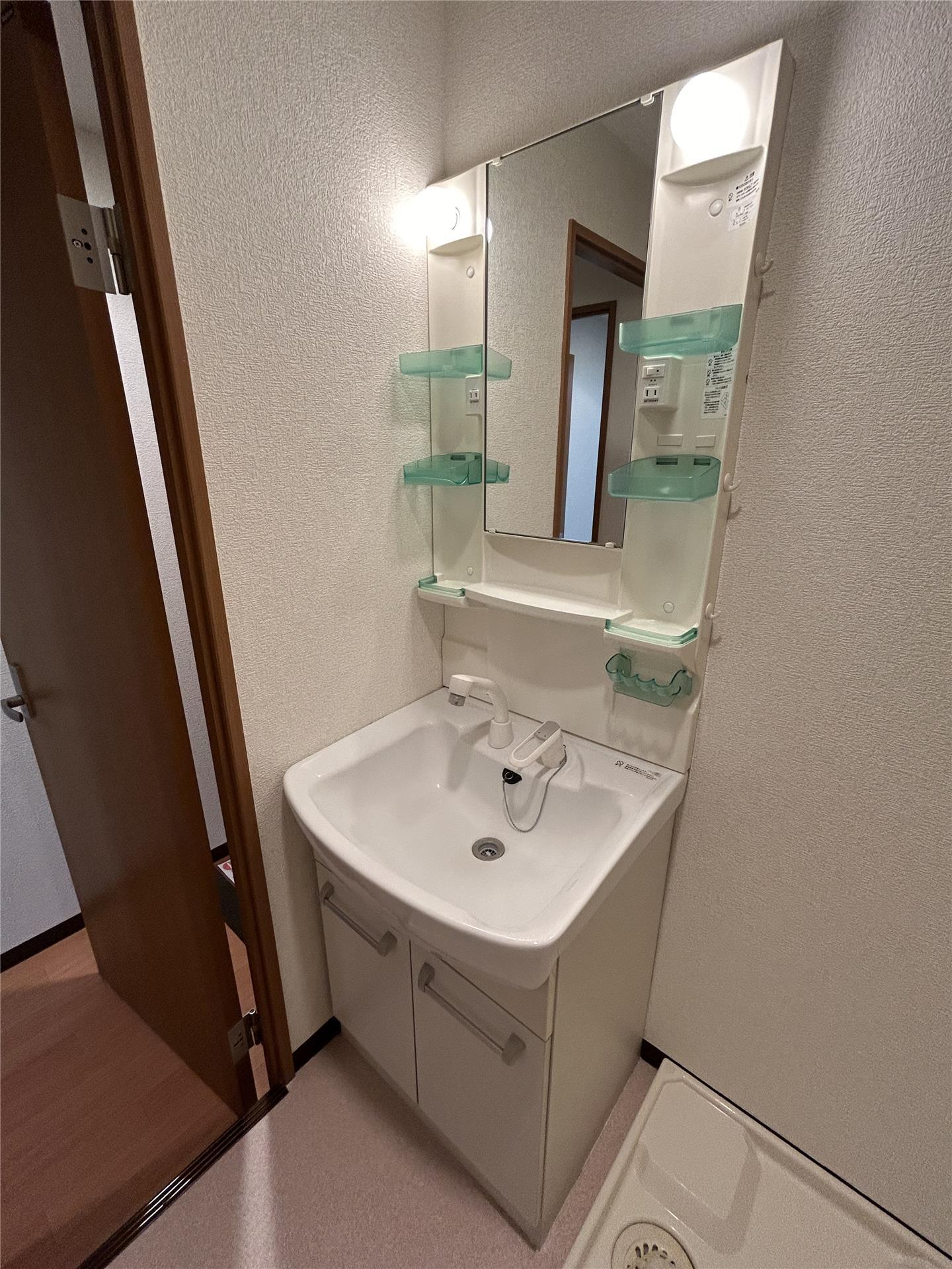 洗面設備　シーザリオ・みらい203　1K　横須賀市鷹取1丁目