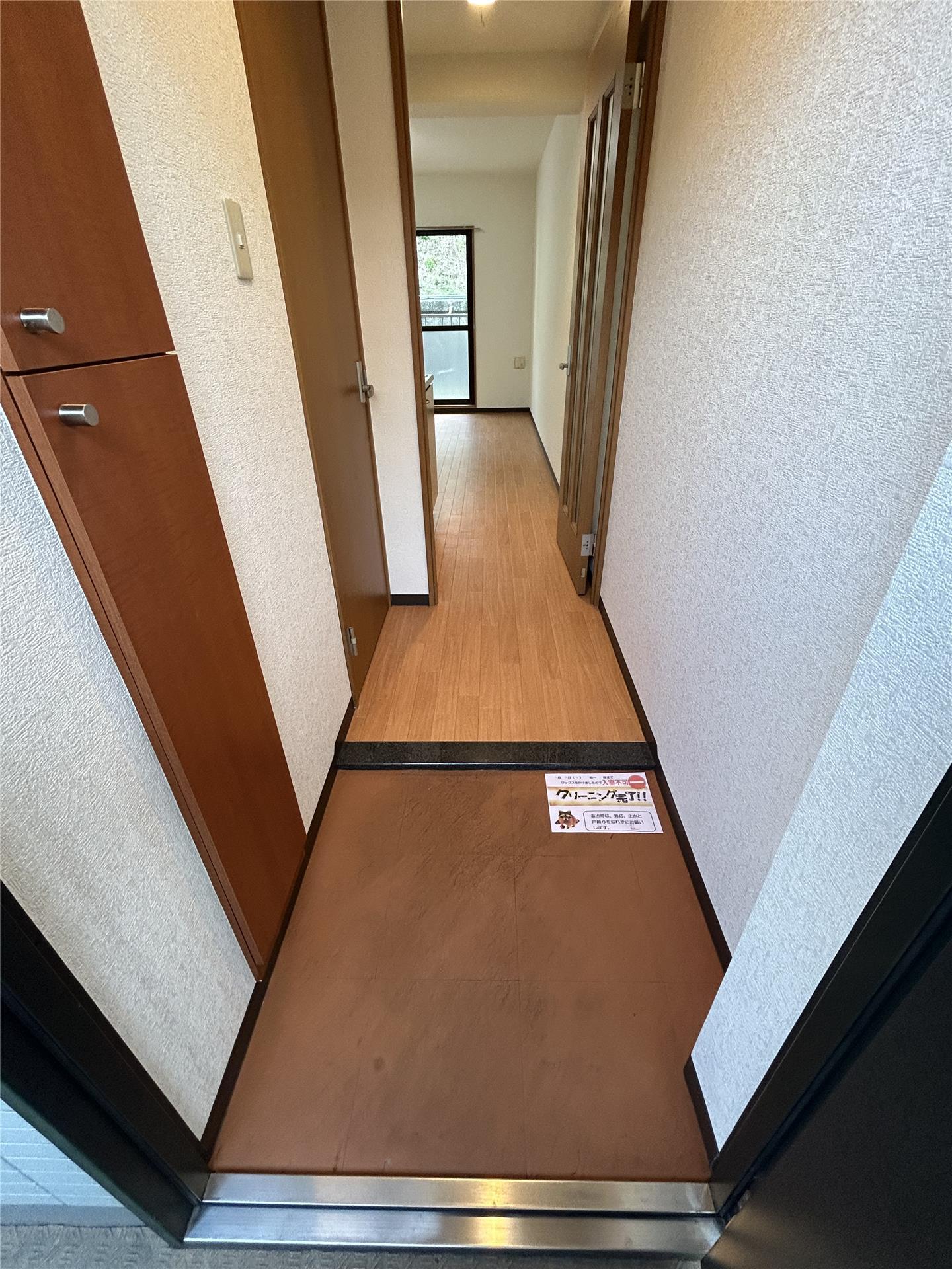 玄関　シーザリオ・みらい203　1K　横須賀市鷹取1丁目