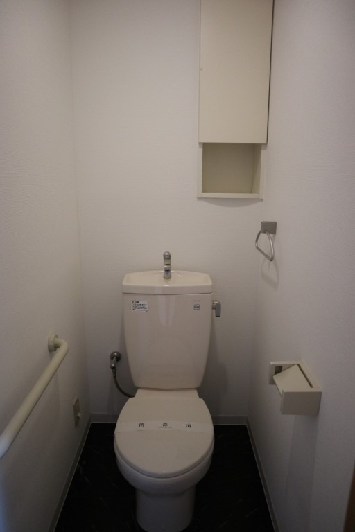 トイレ　清潔感のあるトイレです