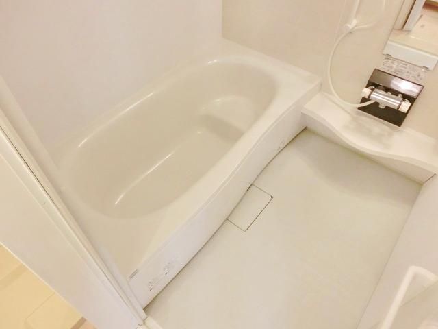 バス・シャワールーム　別部屋参考写真