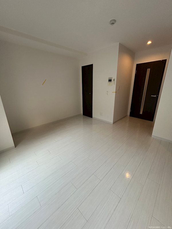 居室・リビング　※同タイプ別号室の参考写真です