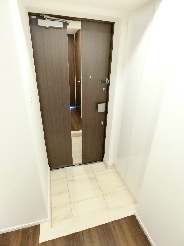 玄関　☆シューズボックスもございます☆