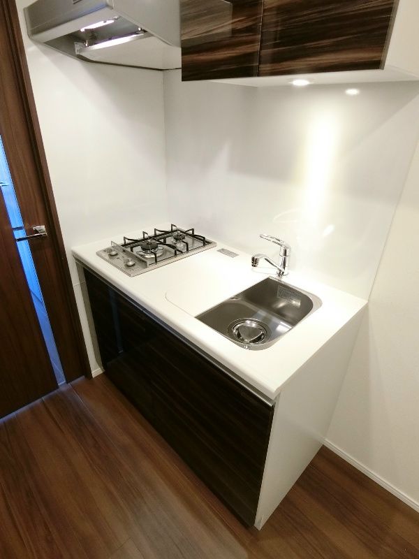 キッチン　☆システムキッチンなので収納も豊富です☆