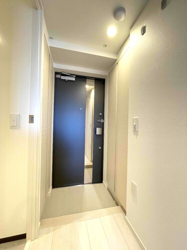 玄関　玄関　※同タイプモデルルーム2022.10撮影