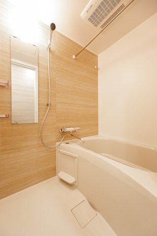 バス・シャワールーム　※写真は同タイプ住戸です。