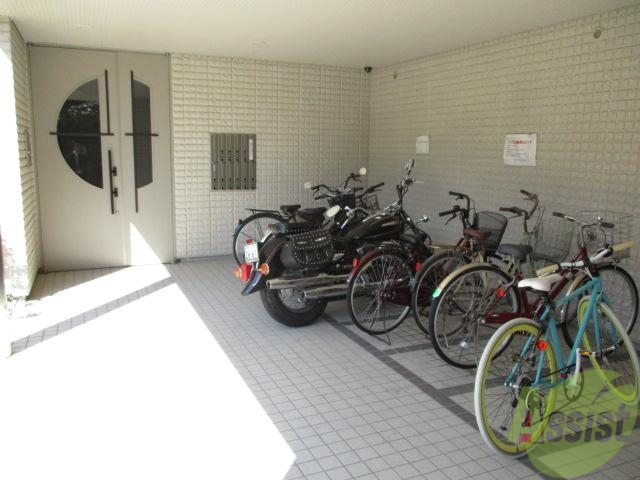 エントランス　オートロック付エントランスです。