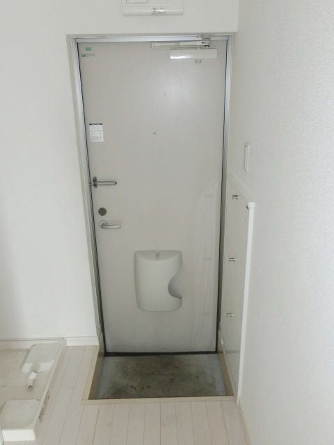 玄関　シューズボックス付きの玄関です。