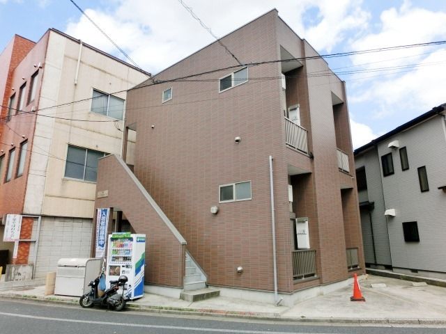 建物外観　千葉駅まで徒歩１6分の立地です。