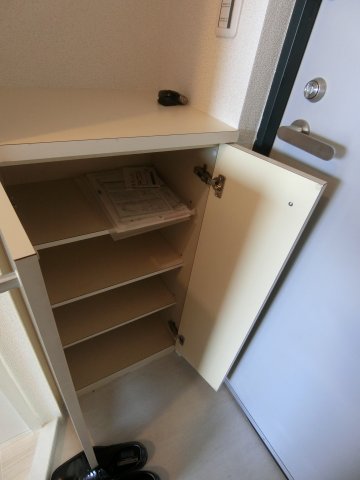 収納　他のお部屋の参考写真となります。