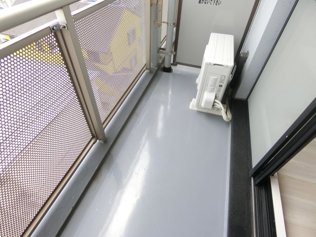 バルコニー　他のお部屋の参考写真となります。