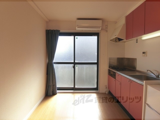 居室・リビング　リビング