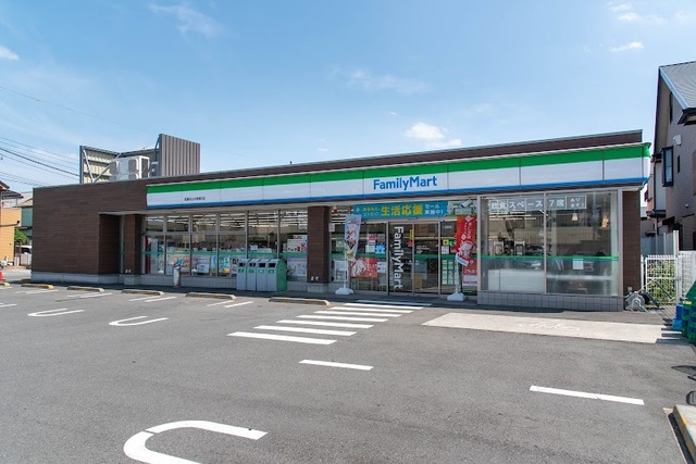 コンビニ　ファミリーマート武蔵村山大南通り店（コンビニ）まで463m