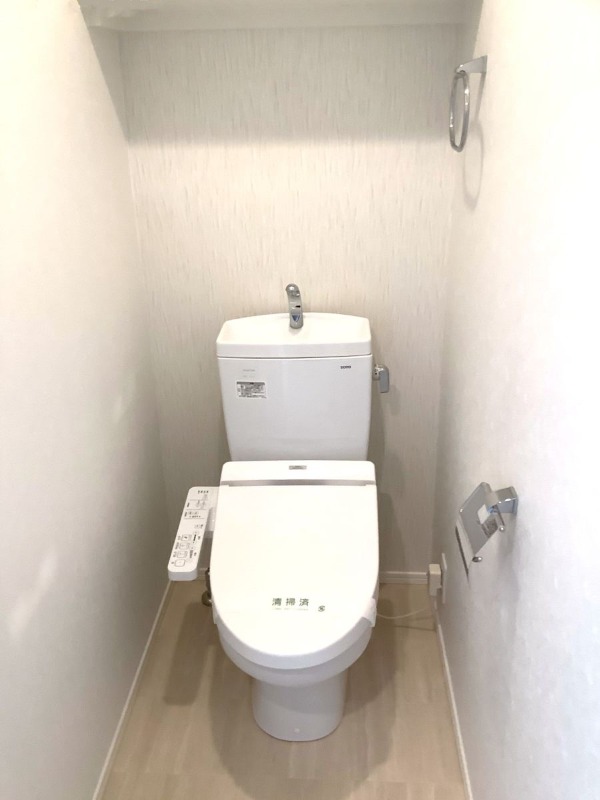 トイレ　別号室