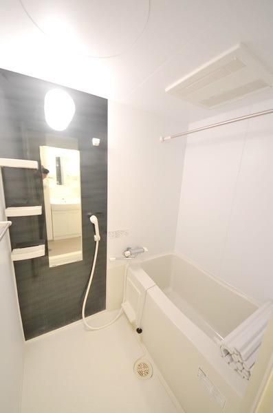 バス・シャワールーム　☆ゆったりバス☆