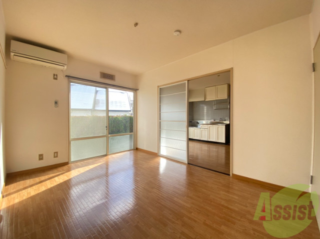 その他部屋・スペース　もう一つの６帖の洋室です。寝室にもちょうどいいですね。