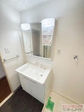 洗面設備　洗髪洗面化粧台