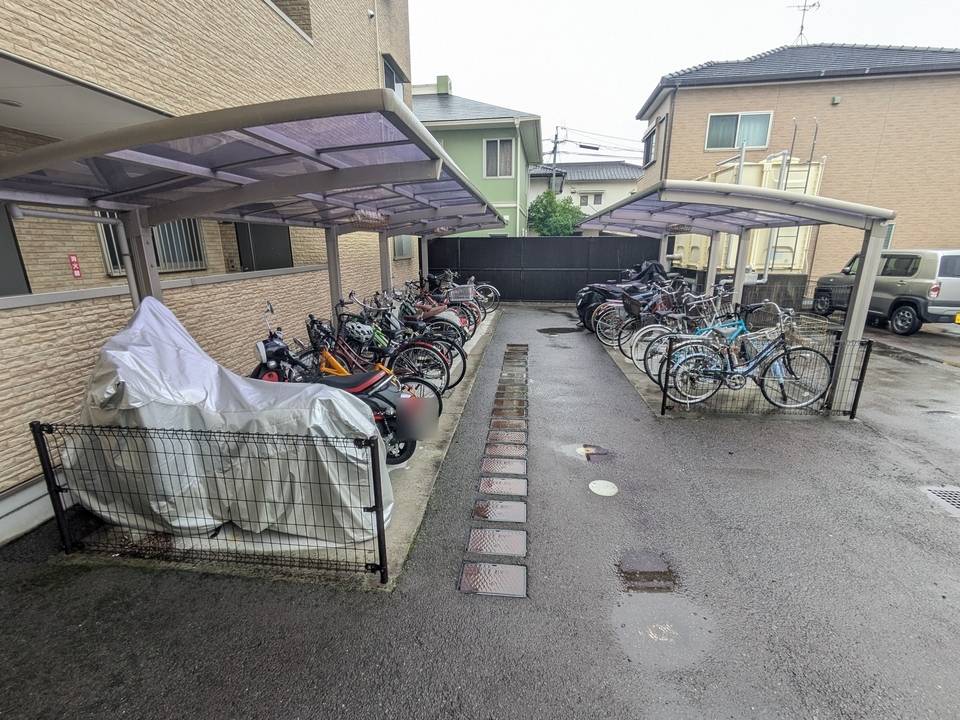 駐車場　駐輪場