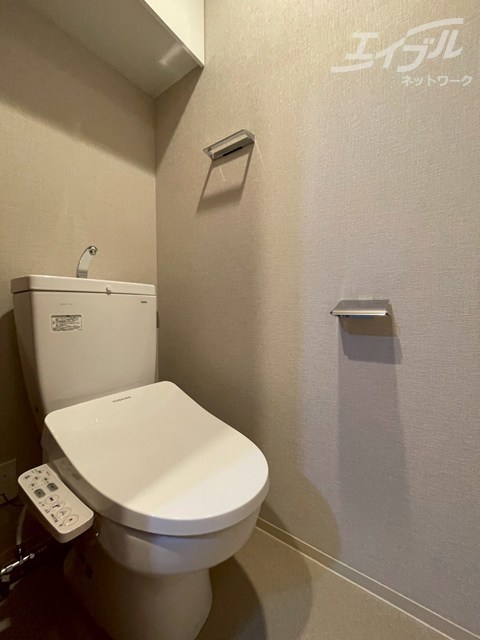 トイレ　ウォシュレット付いてます！