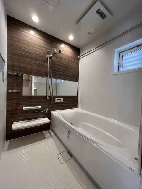 バス・シャワールーム