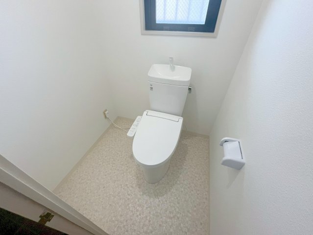 メゾンニュー大宮のトイレ写真
