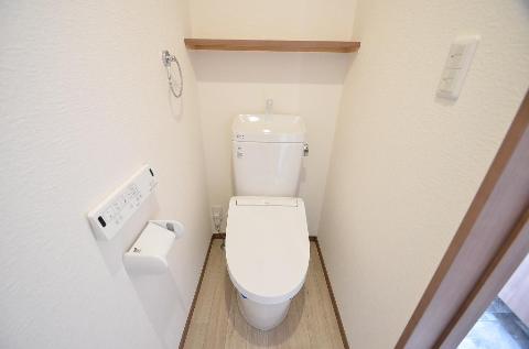 トイレ　トイレ