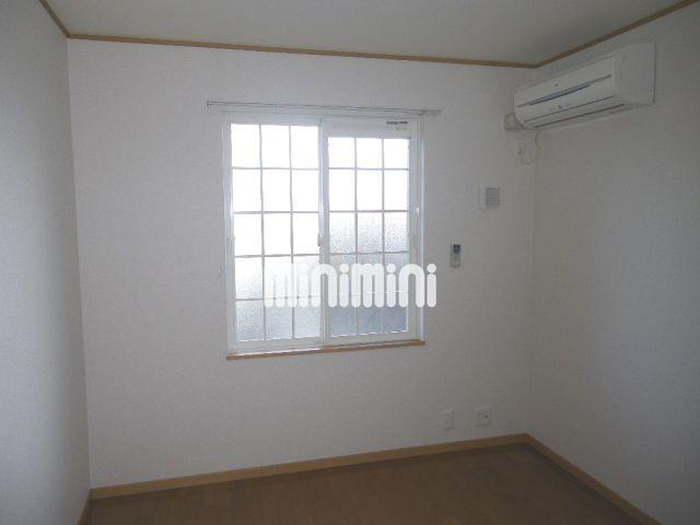 その他　北側の部屋にのエアコン完備ですね。