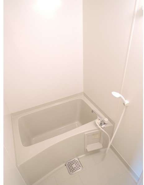 バス・シャワールーム　清潔感のある快適バスルーム♪