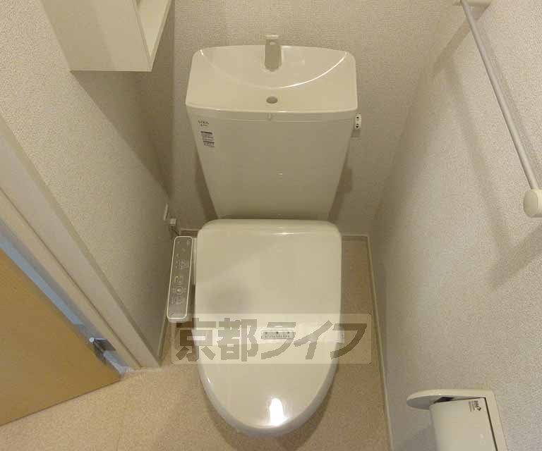 トイレ　ウォシュレット付・