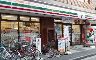 コンビニ　セブン-イレブン 品川南大井３丁目店（コンビニ）まで450m