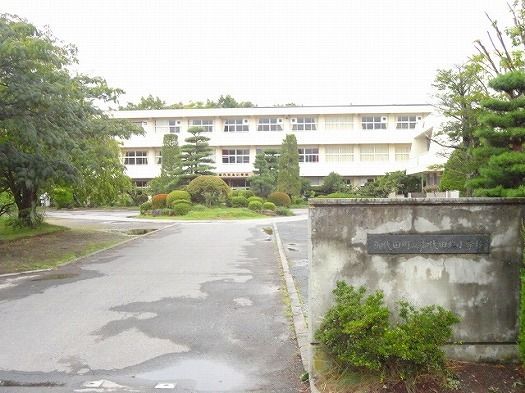 小学校　御代田北小学校（小学校）まで500m
