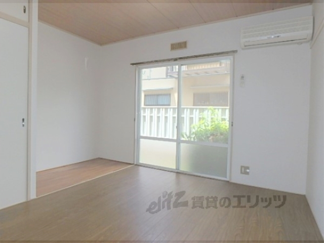 居室・リビング　洋室