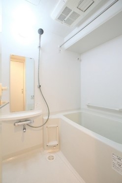 バス・シャワールーム　☆ゆっくりくつろげるお風呂☆
