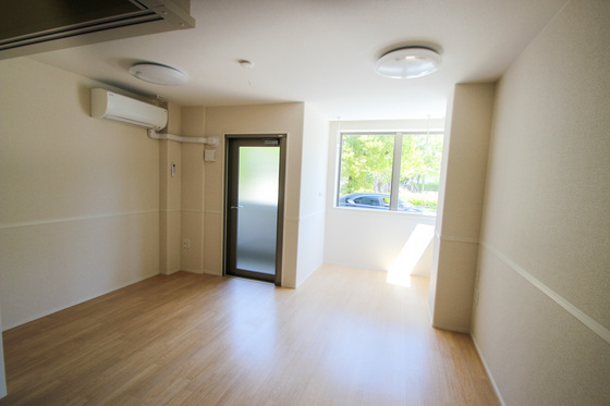 居室・リビング　※別部屋の写真です