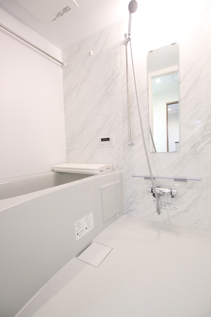 バス・シャワールーム　★明るいバスルーム★