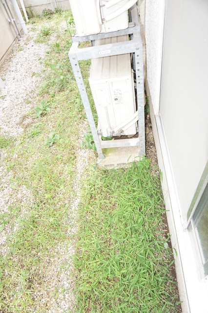 バルコニー　洗濯物を太陽の下で干すことができます♪