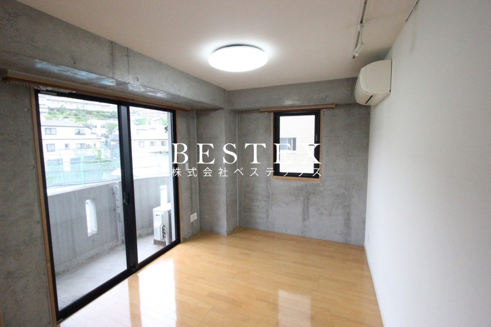 居室・リビング　※同タイプ・別部屋の参考写真です。